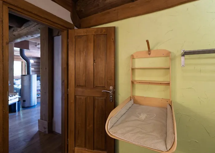 Les Lucioles, 14p - Horská chata