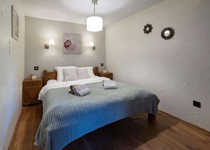 Les Lucioles, 14p - *