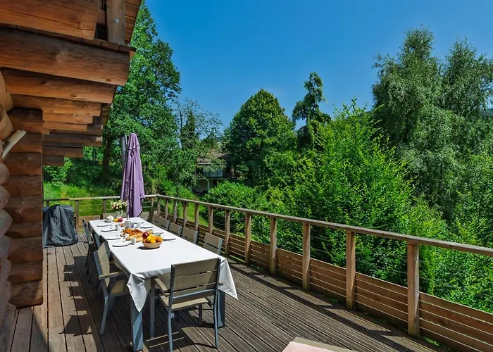 Les Lucioles, 14p - Horská chata